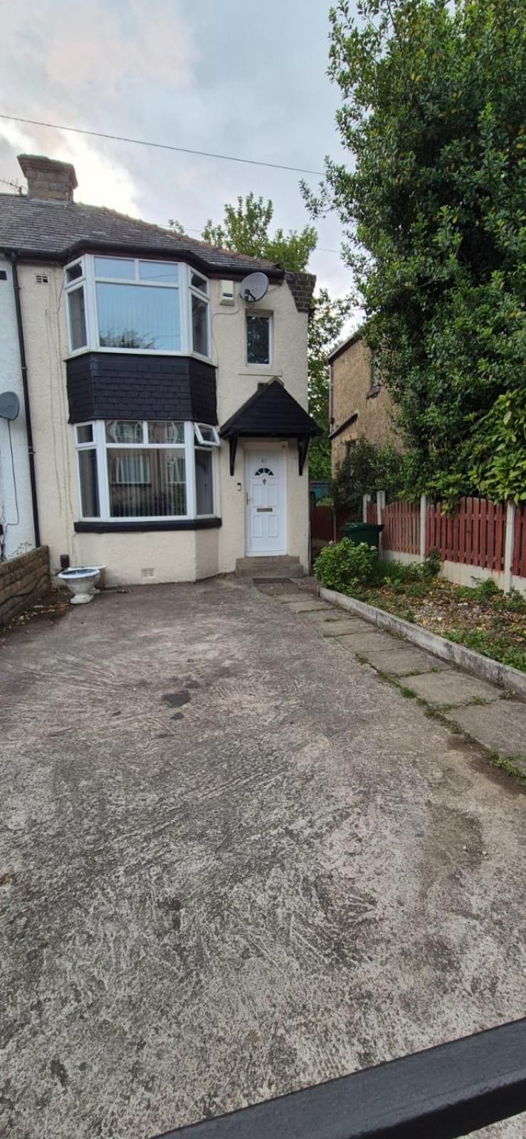 Cosy Near Arena & Leeds Airport Bradford (West Yorkshire)