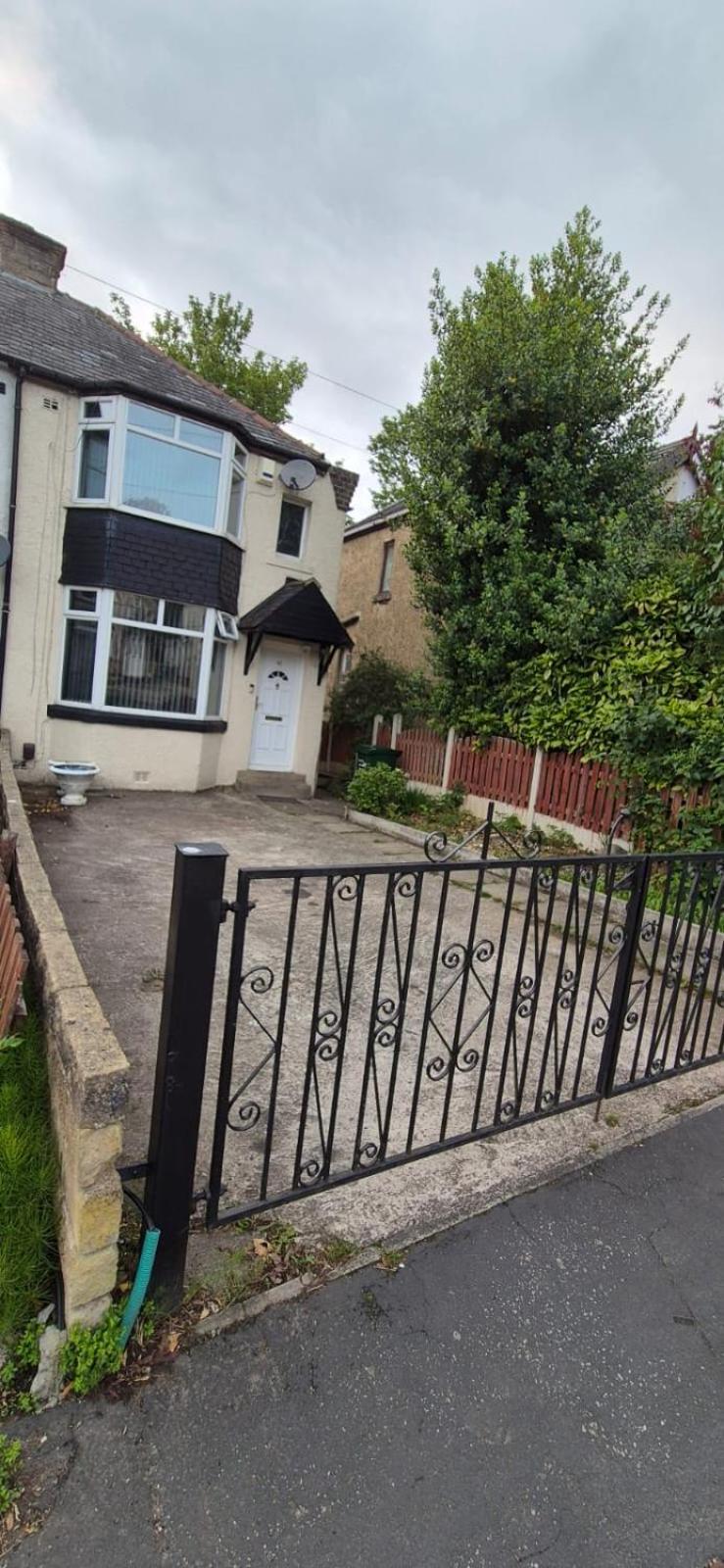 Holiday home Cosy Near Arena & Leeds Airport